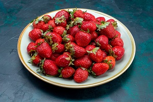 Fraises (strawberries in French)