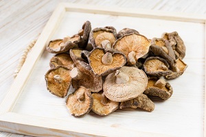 Girolles (mushrooms)