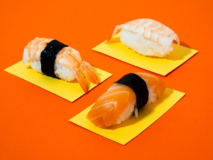 Urn shell sushi