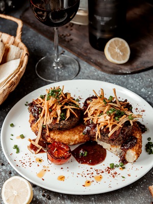 Zwiebelrostbraten (Austrian beef and onion dish)