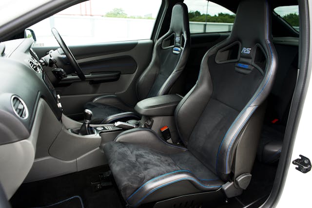 Sporty Design of Seats in a Sportscar